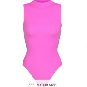 Skims Fits Everybody SLEEVELESS MOCK NECK Bodysuit Neon Orchid